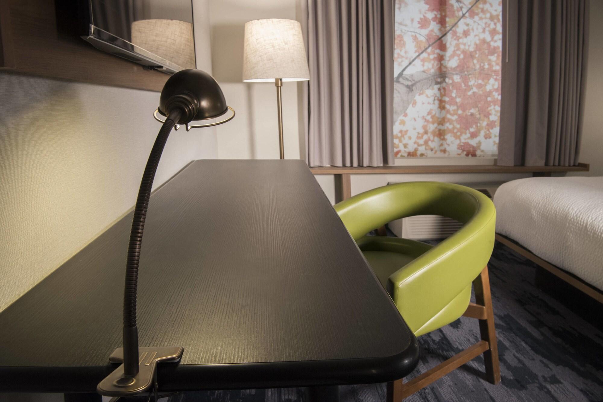 Fairfield Inn & Suites By Marriott Крествю Екстериор снимка