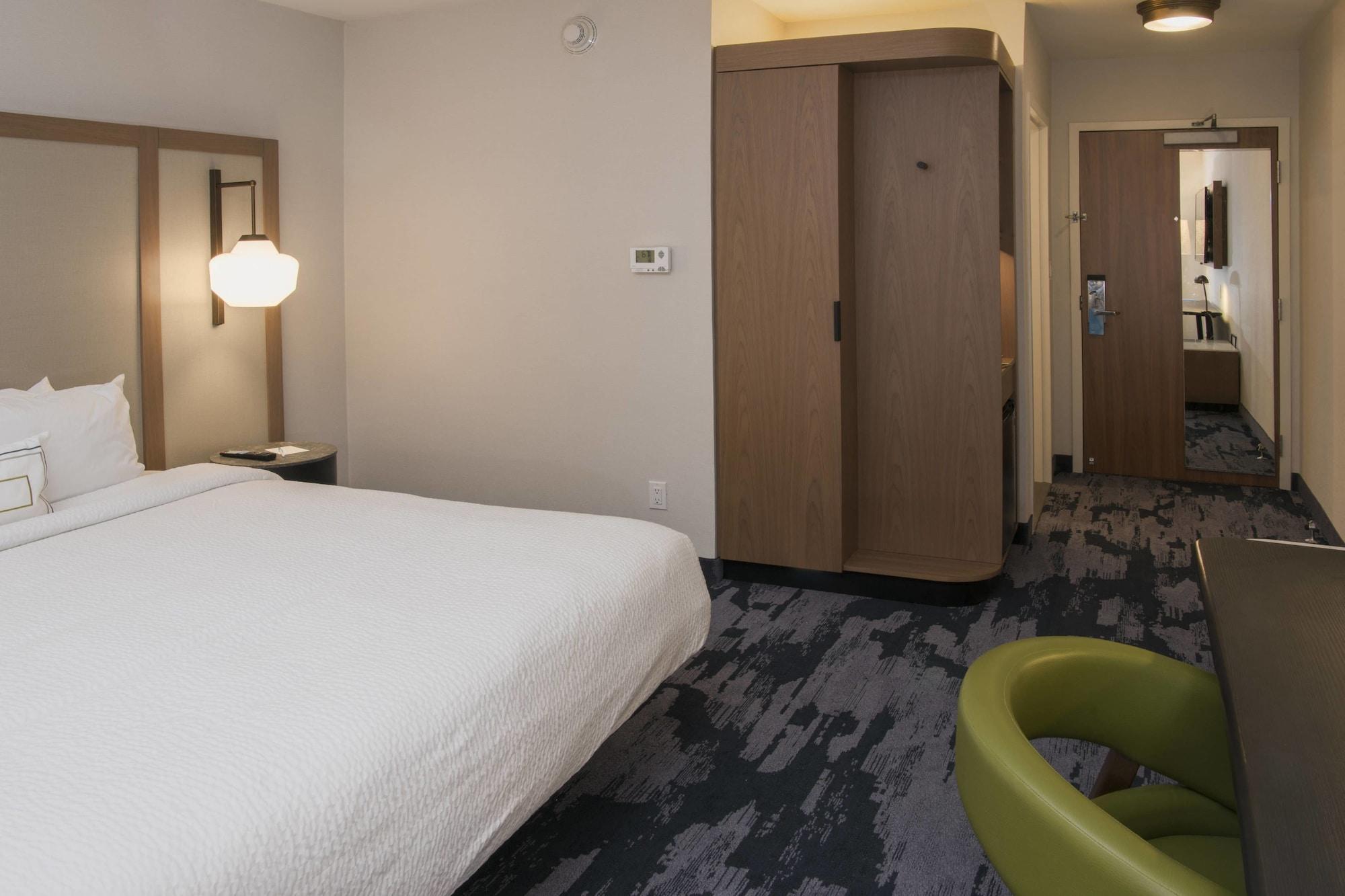 Fairfield Inn & Suites By Marriott Крествю Екстериор снимка