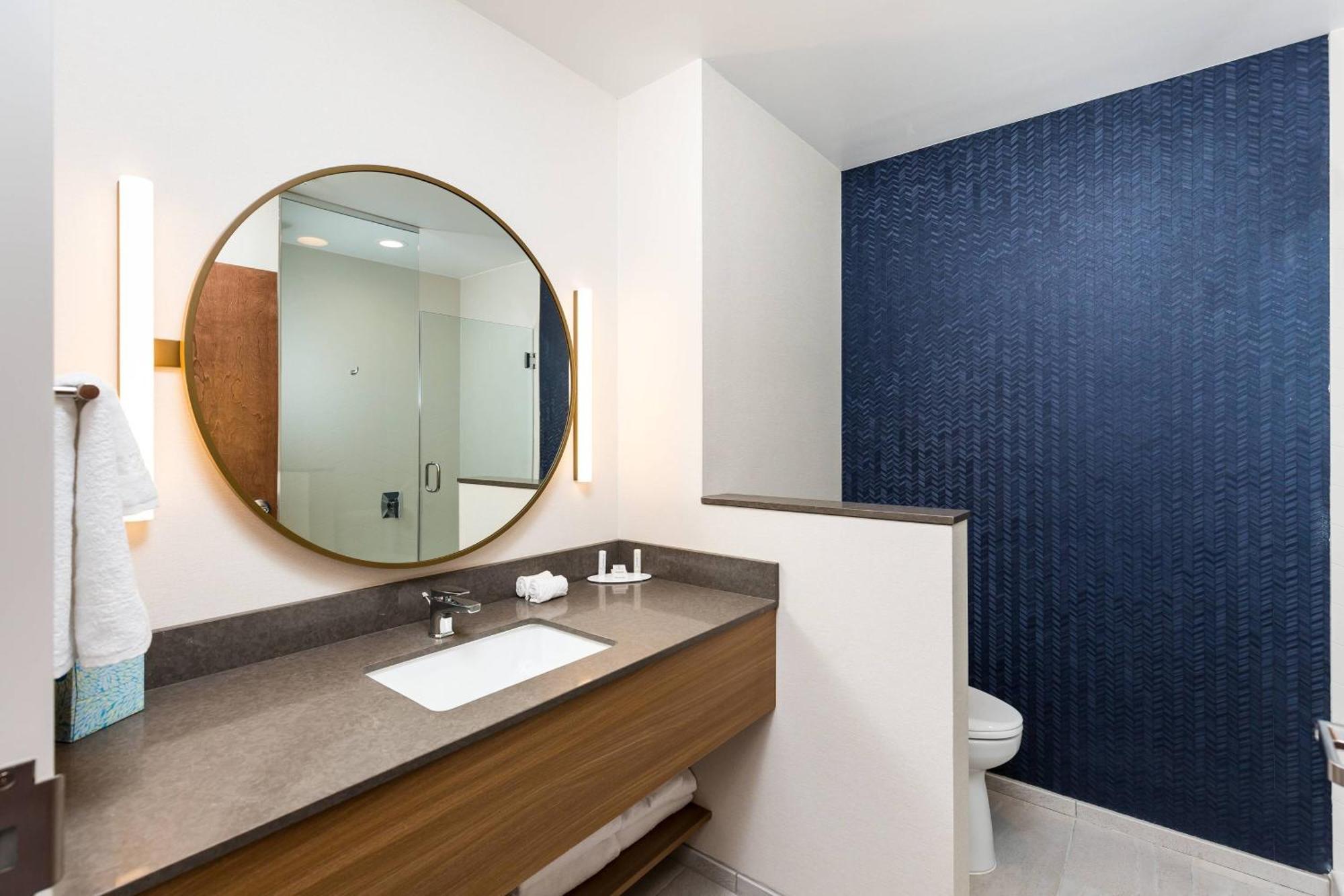 Fairfield Inn & Suites By Marriott Крествю Екстериор снимка
