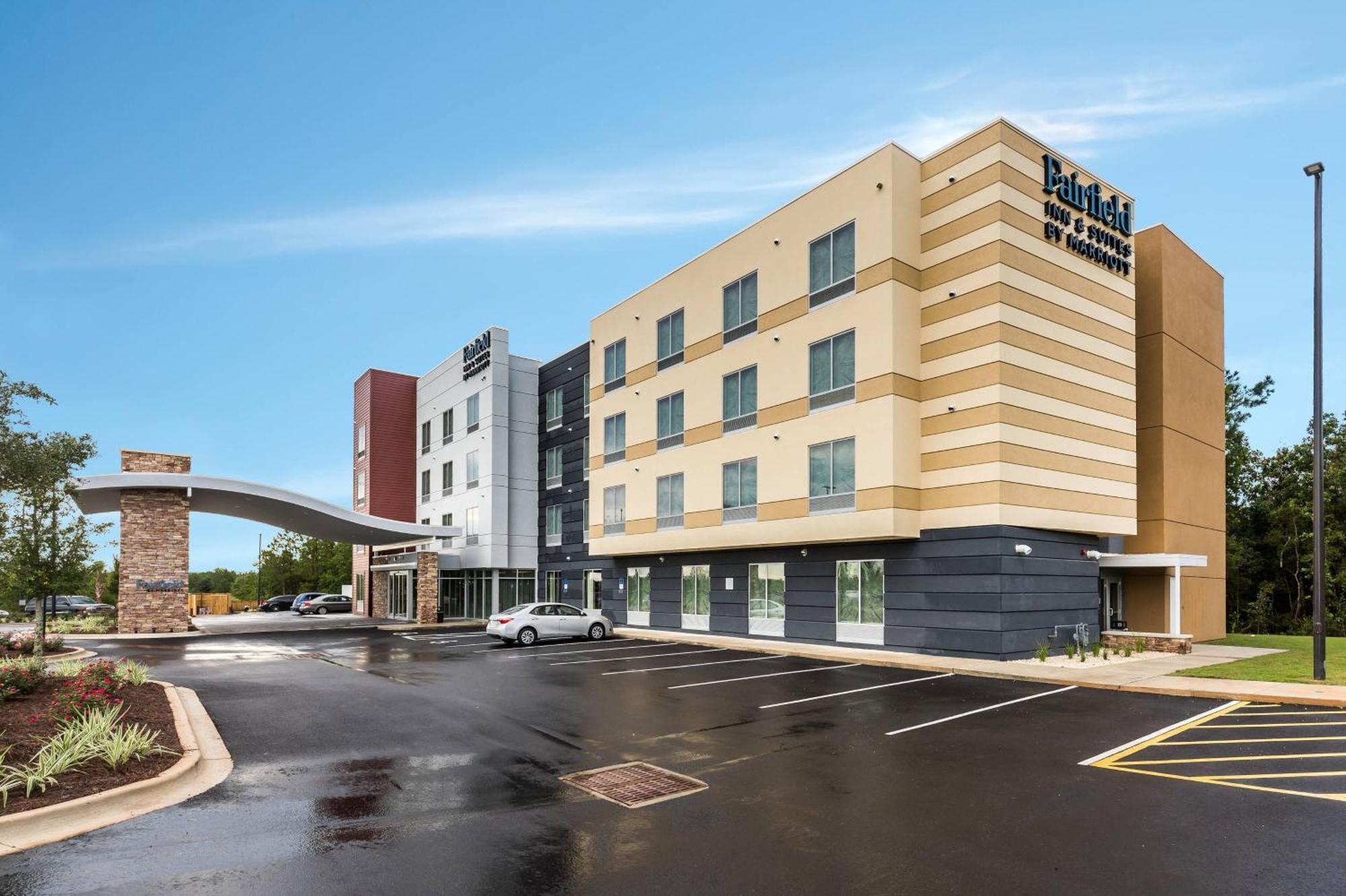 Fairfield Inn & Suites By Marriott Крествю Екстериор снимка